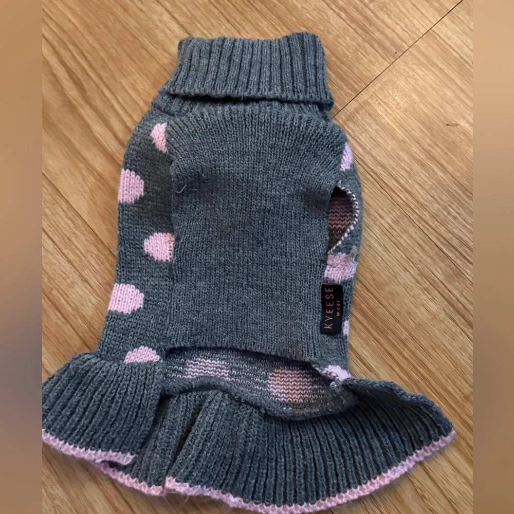 KYEESE Dog Sweater dress Grey/Pink Polka Dot w/ PomPom Size Small